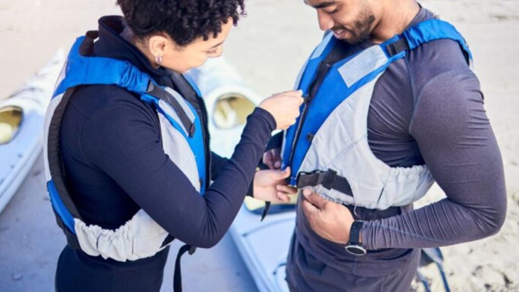 The Pros and Cons of Hurawatch: What You Need to Know Before Diving In